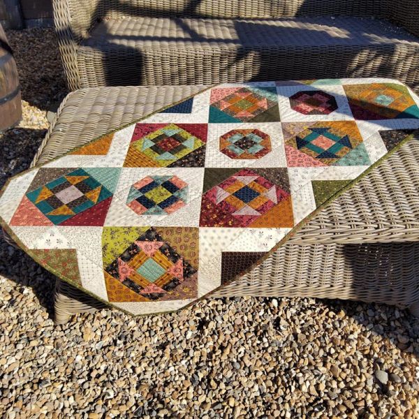Kim Diehl Patroon Country Fair Loper - 24 x 48 inch