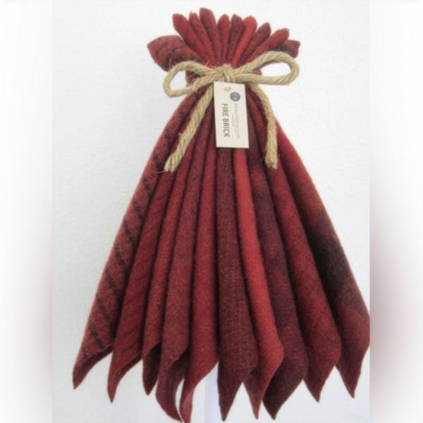 Mary Flanagan hand dyed Woolens - color pack 10 stuks 5.5 x 4.5 inch  - Oranges